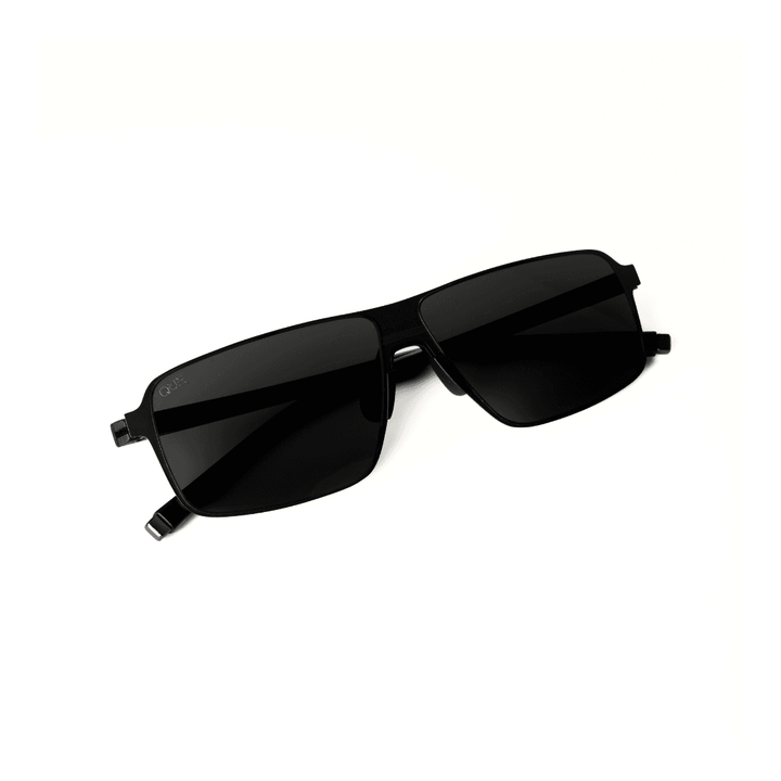 QUE UNDER WORLD: EXTRA WIDE