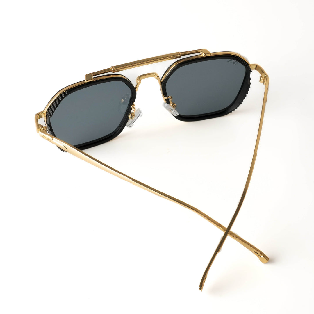 QUE METAL CLUB : MEDIUM - Que Universe