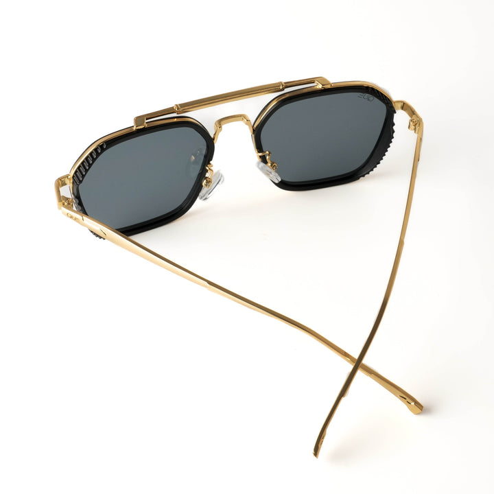 QUE METAL CLUB : MEDIUM - Que Universe