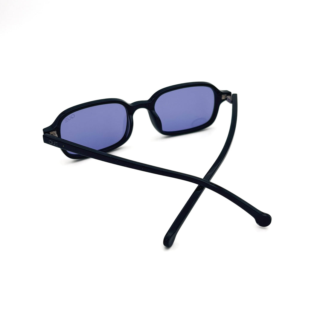 QUE REMON: SMALL - Que Universe