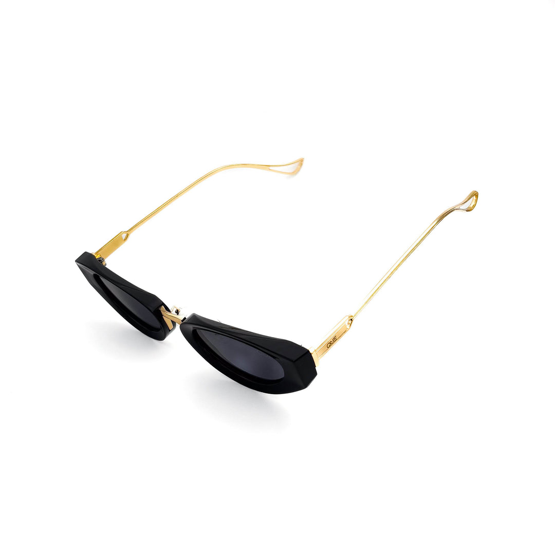 QUE CLAW - MEDIUM - Que Universe