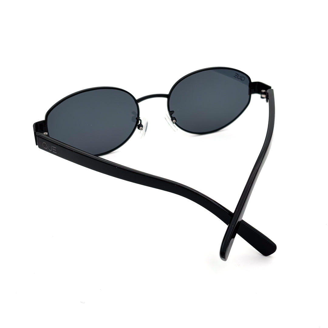 QUE DOT: MEDIUM - Que Universe