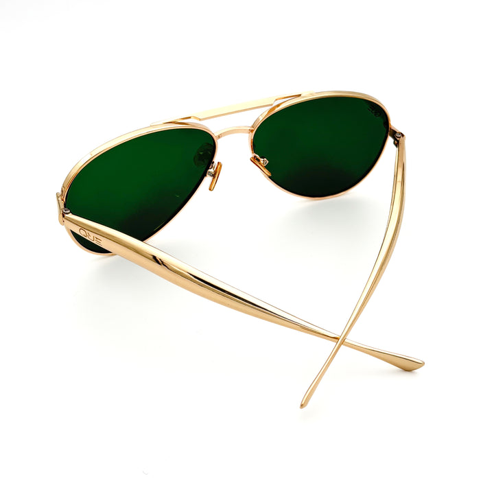 QUE TRAIL: WIDE - Que Universe