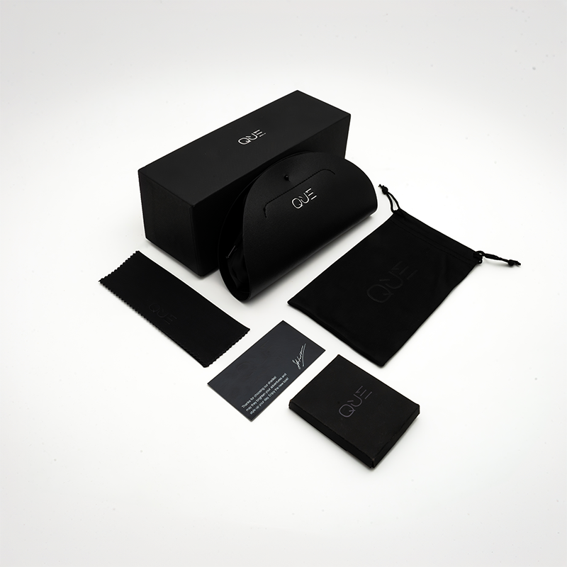 QUE TERRA: MEDIUM - Que Universe