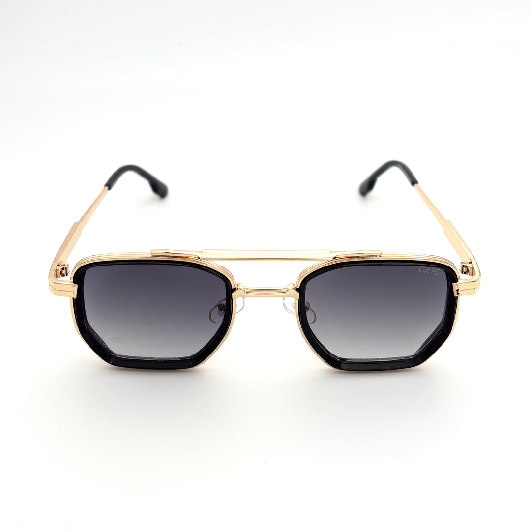 QUE PRISM: MEDIUM - Que Universe