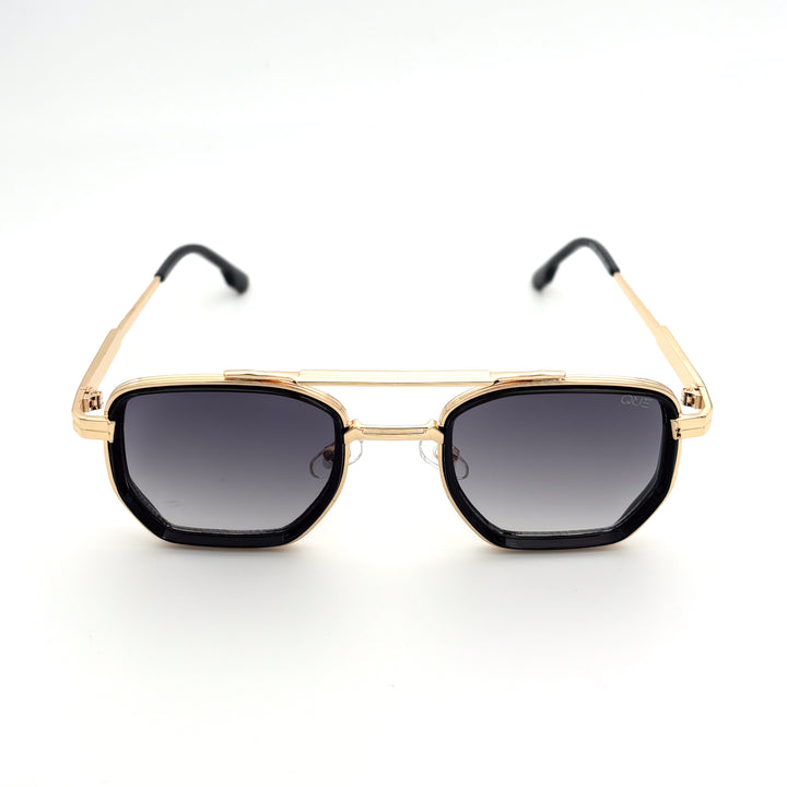 QUE PRISM: MEDIUM - Que Universe