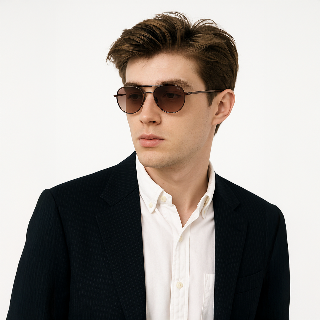 QUE SKYLINE: MEDIUM - Que Universe