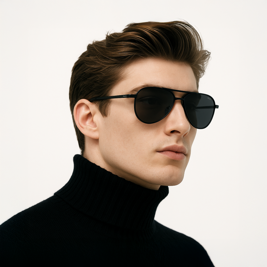 QUE STEALTH: MEDIUM - Que Universe