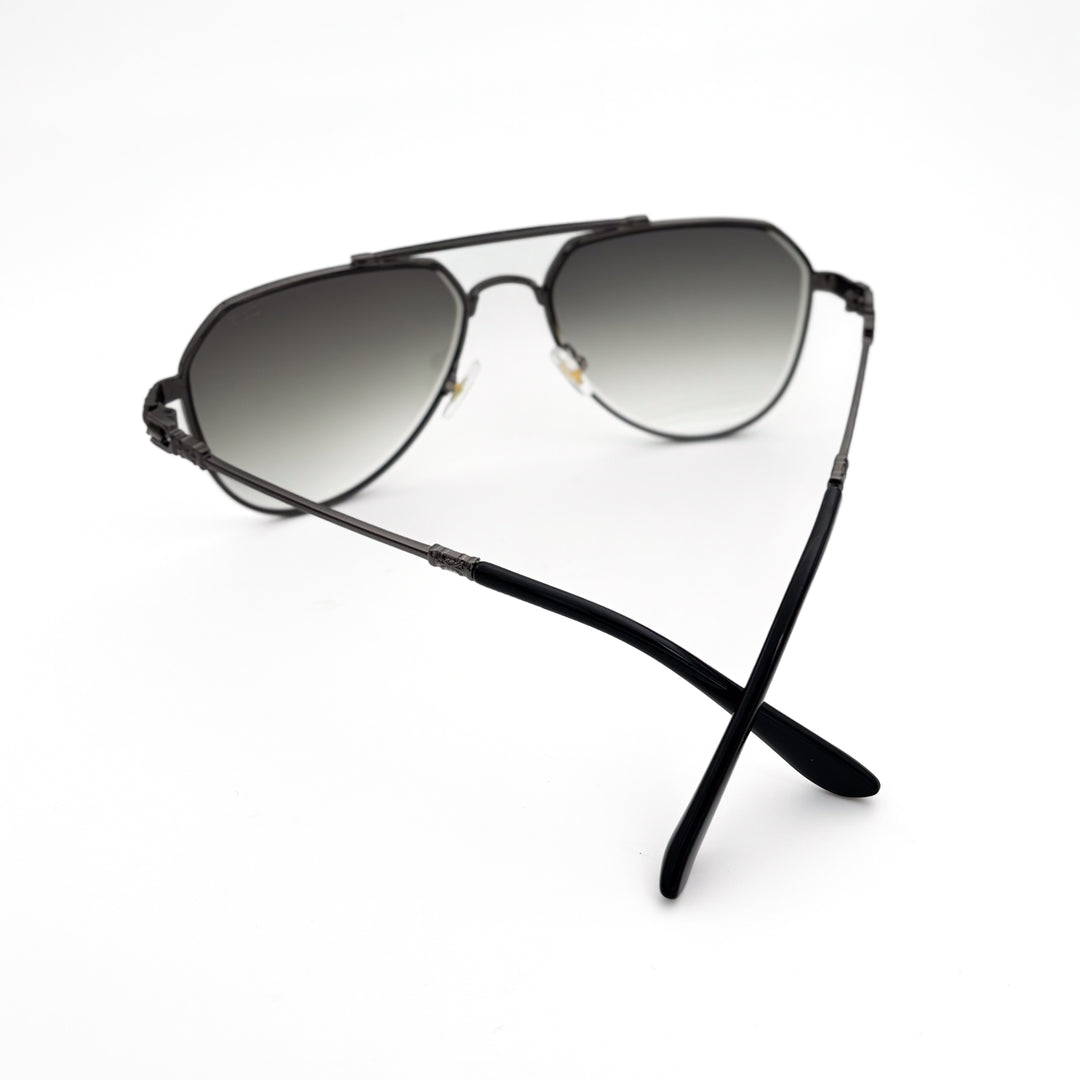 QUE STRIKE: MEDIUM - Que Universe