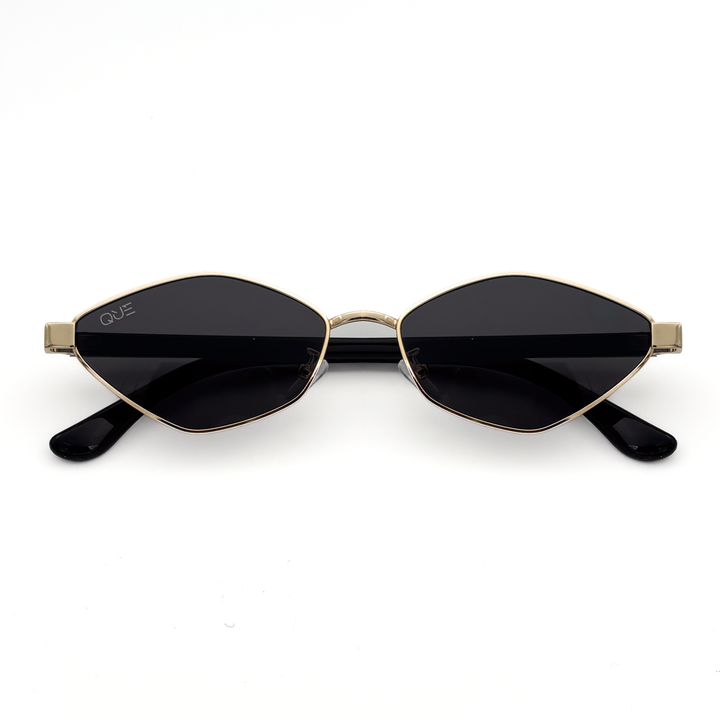 QUE BOLD CUT: MEDIUM