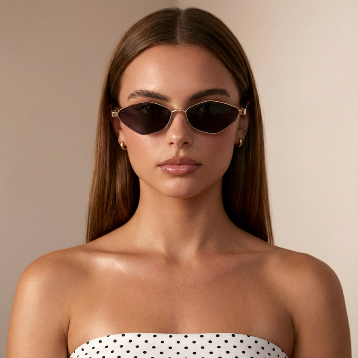 QUE BOLD CUT - MEDIUM