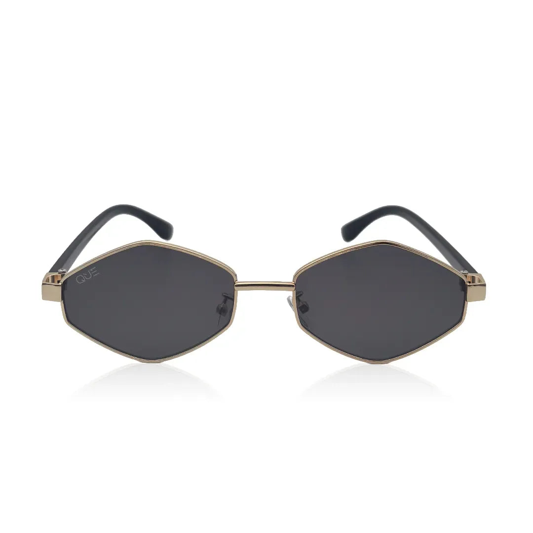 QUE BOLD CUT - MEDIUM