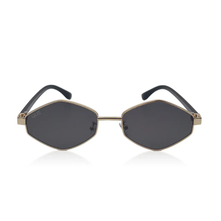 QUE BOLD CUT - MEDIUM