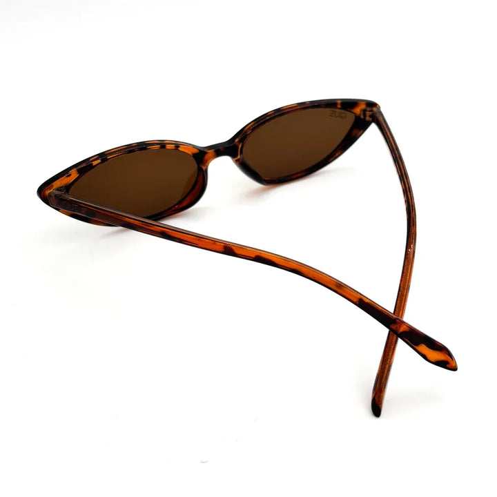 QUE BROWNIE CAT - MEDIUM