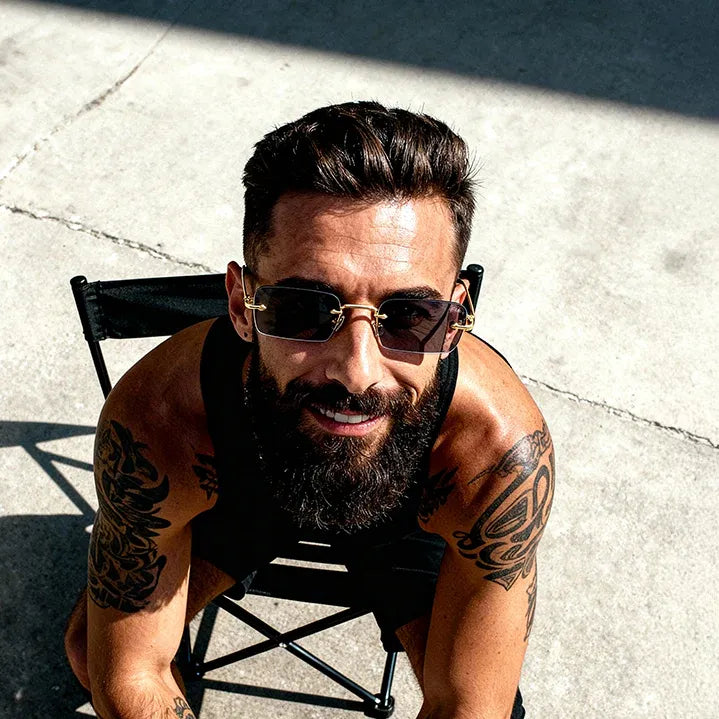 QUE CUTLINE - MEDIUM