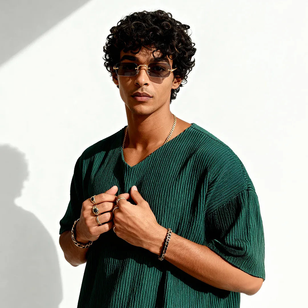 QUE CUTLINE - MEDIUM