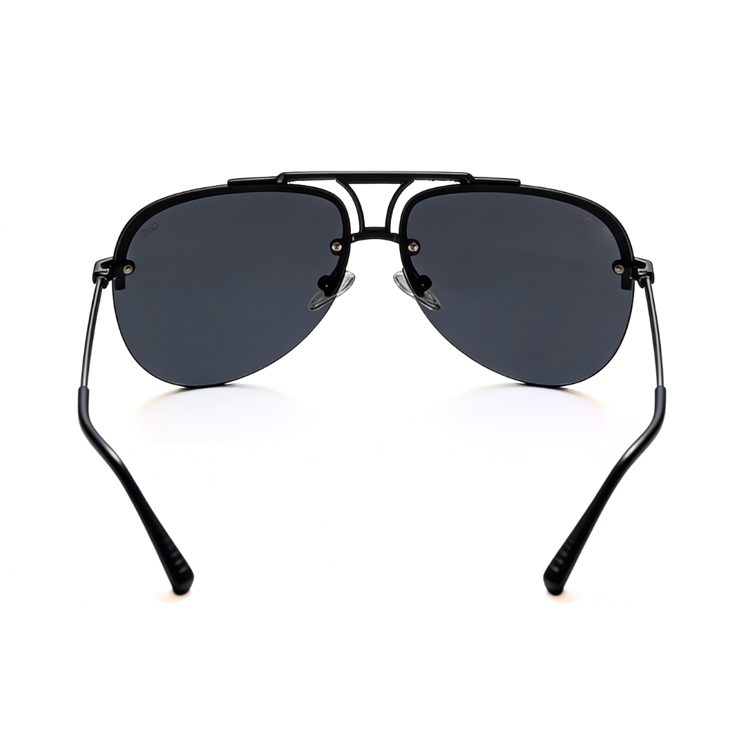 QUE DOMINION - MEDIUM