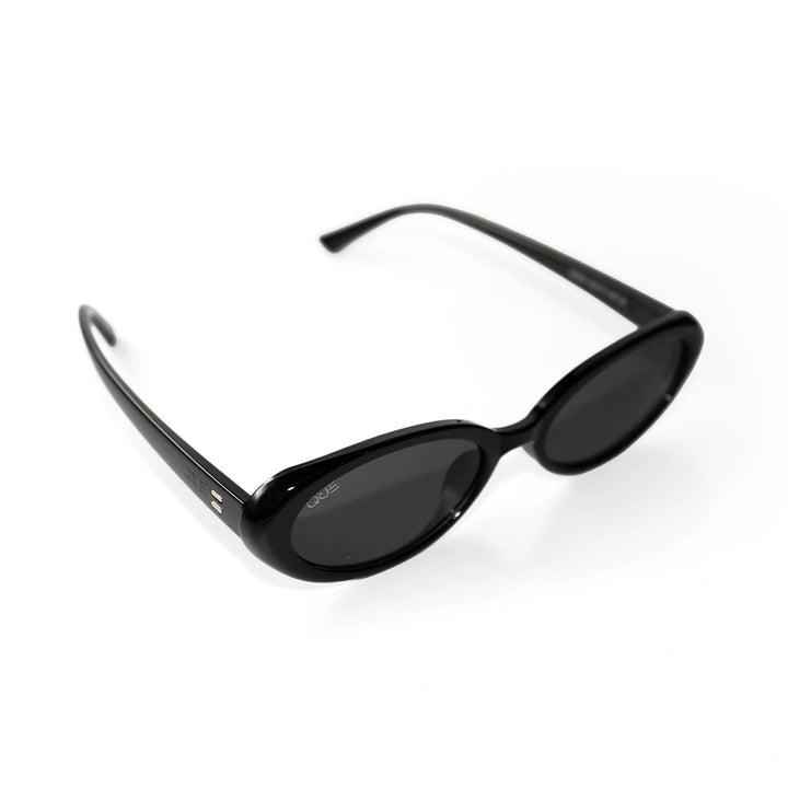QUE GROOVY - MEDIUM