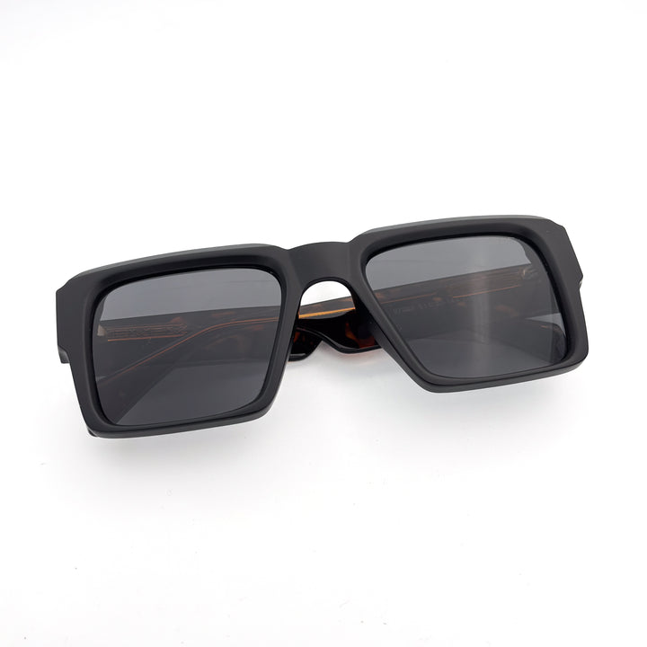QUE BOLD FRAME - MEDIUM