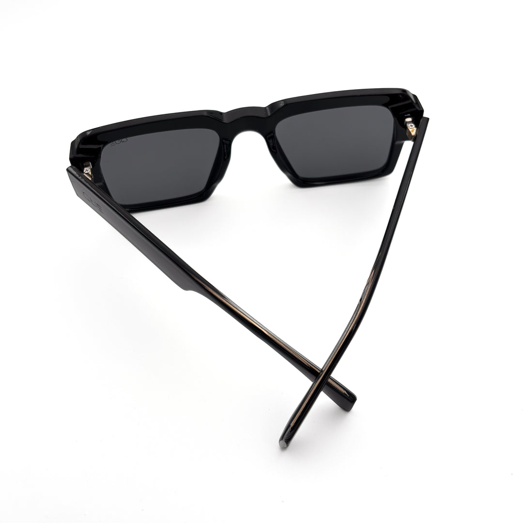 QUE BOLD FRAME - MEDIUM