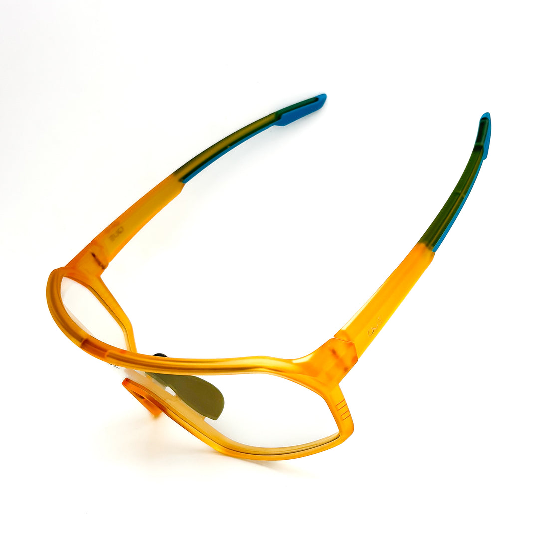 QUE CHARGE (TR90) - PHOTOCHROMATIC | ANTI-SLIP TEMPLE DESIGN | SPRING HINGE MECHANISM