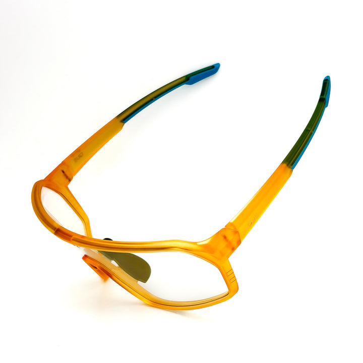 QUE CHARGE (TR90) - PHOTOCHROMATIC | ANTI-SLIP TEMPLE DESIGN | SPRING HINGE MECHANISM