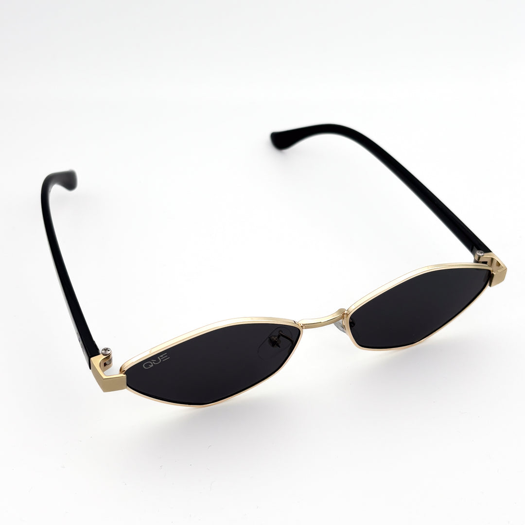 QUE BOLD CUT: MEDIUM