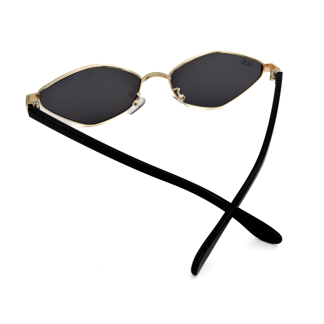 QUE BOLD CUT: MEDIUM
