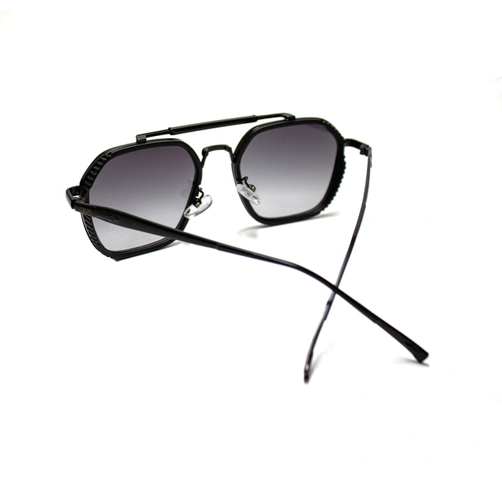 QUE CARBON - MEDIUM
