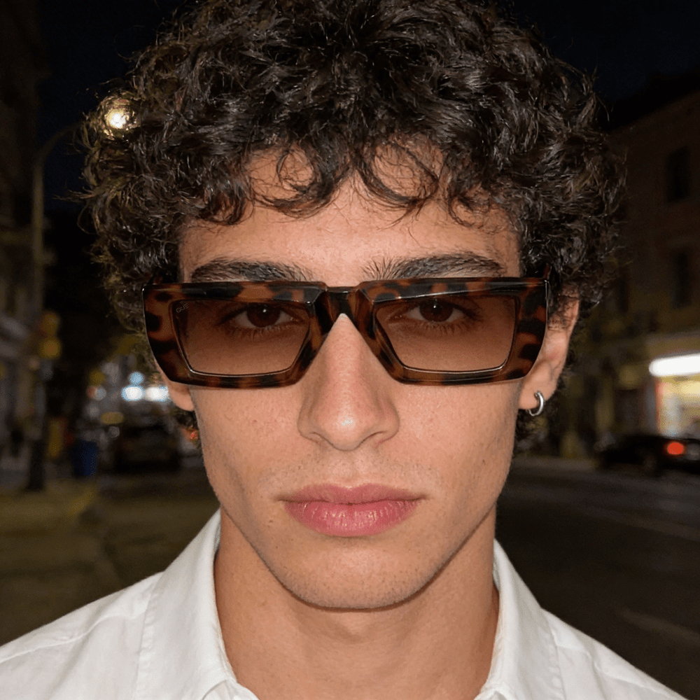 QUE ASHRAY - Wayfarer - Que Universe