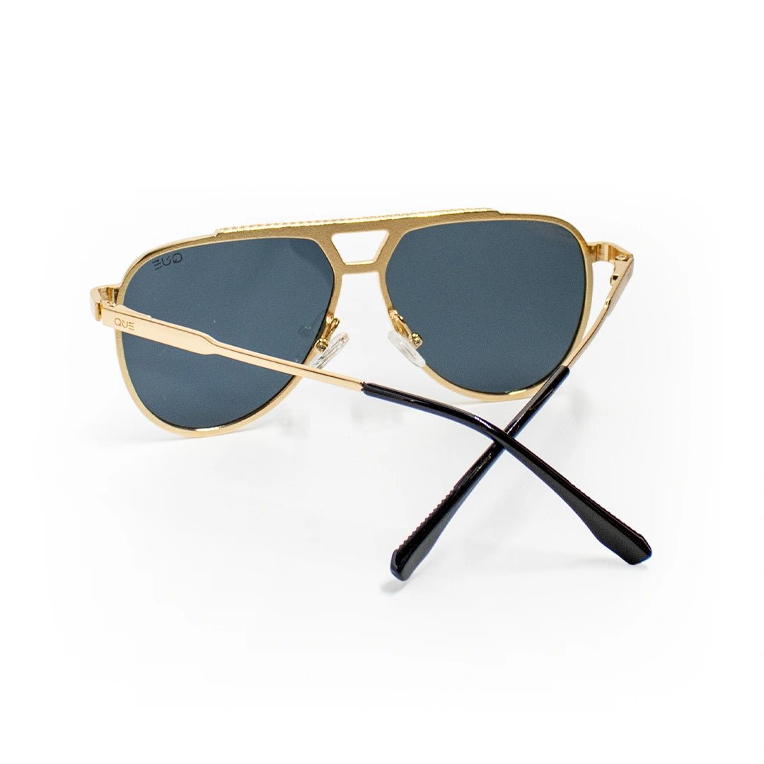 QUE CONTOUR - Aviator - Que Universe