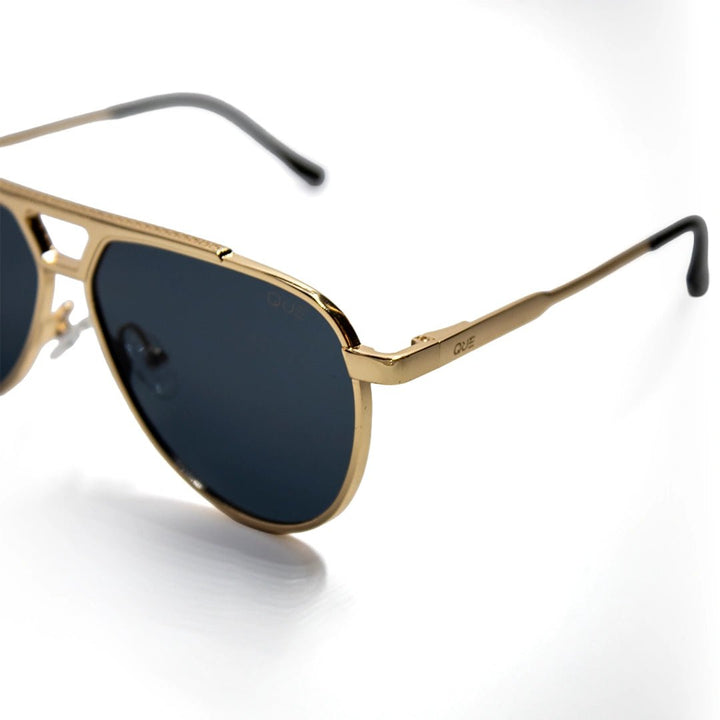 QUE CONTOUR - Aviator - Que Universe