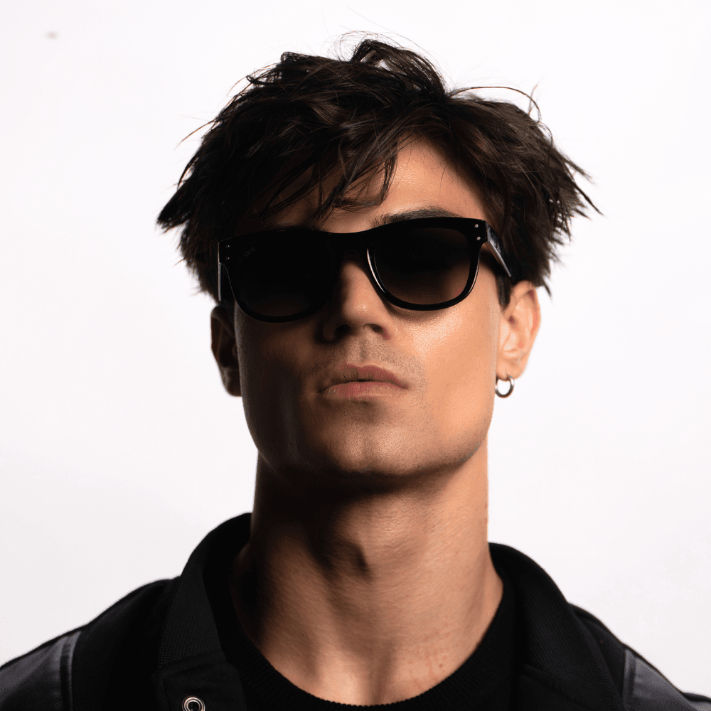 QUE CORE: MEDIUM - Wayfarer - Que Universe