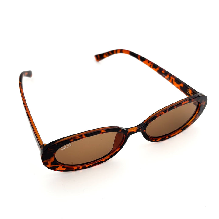 QUE DAZZ: SMALL - Cat-Eye - Que Universe