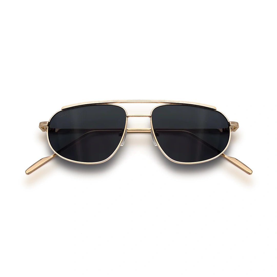 QUE DHRUV - Aviator - Que Universe