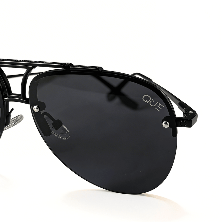 QUE DOMINION - MEDIUM - Aviator - Que Universe