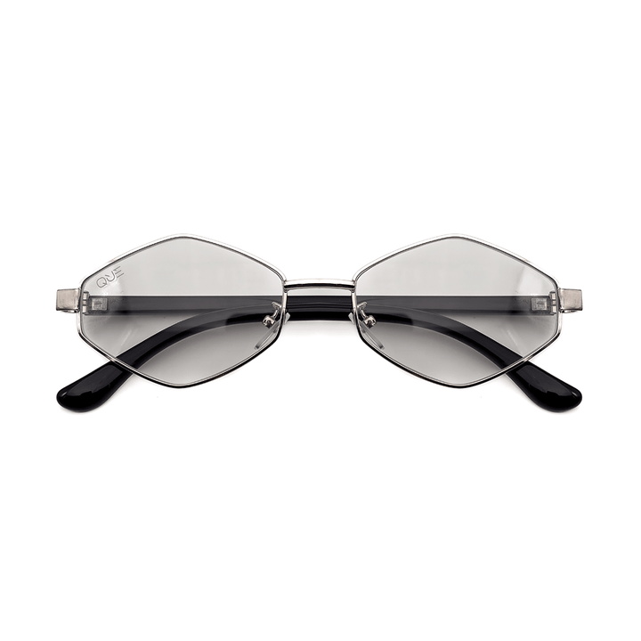 QUE GHOST - MEDIUM - Wayfarer - Que Universe