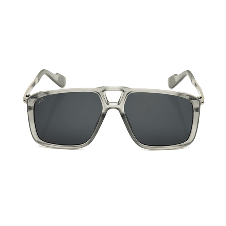 QUE GRAPHITE : MEDIUM - Wayfarer - Que Universe