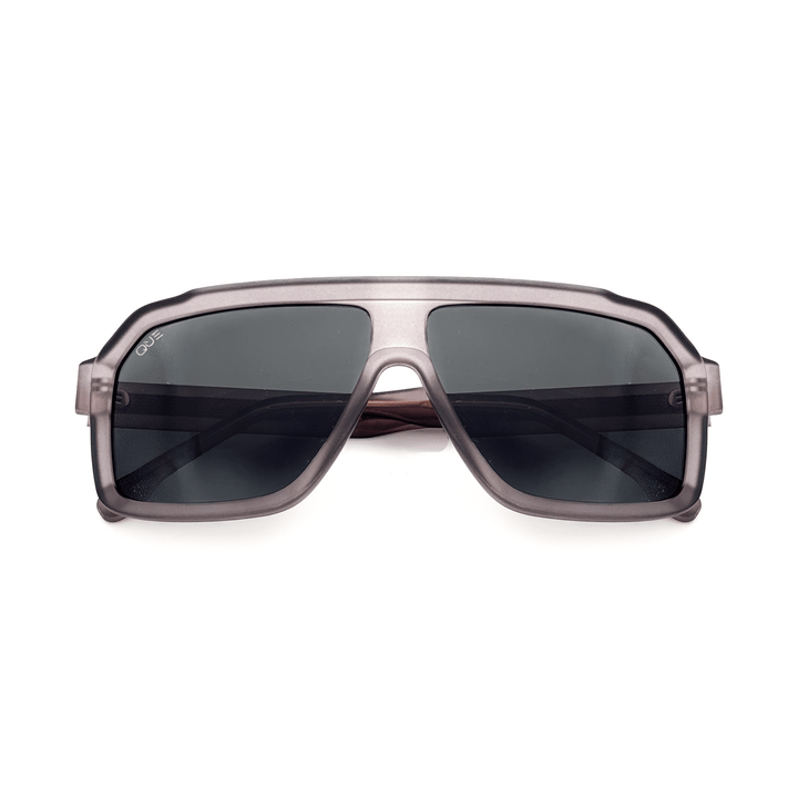 QUE GREYLINE: LARGE - Wayfarer - Que Universe