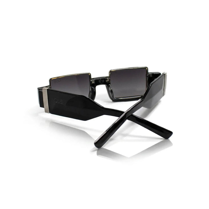 QUE GRID - MEDIUM - Wayfarer - Que Universe