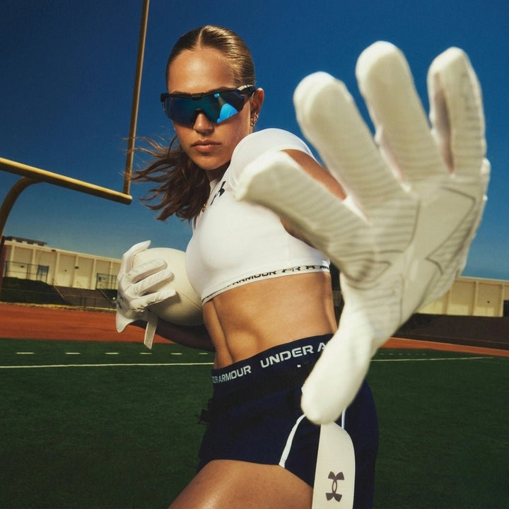 QUE GRIP (TR90) - WITH ANTI DROP ROPE - Sports - Que Universe