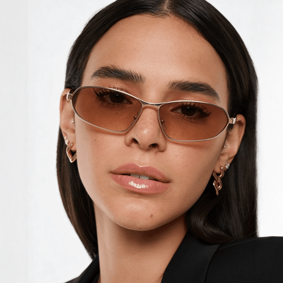 QUE HONEYMIST - MEDIUM - Wayfarer - Que Universe
