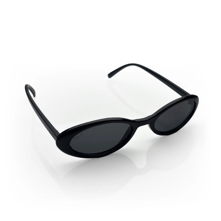 QUE KAIRO - Cat-Eye - Que Universe