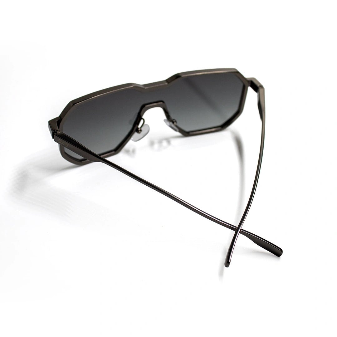 QUE KAVACH - Aviator - Que Universe
