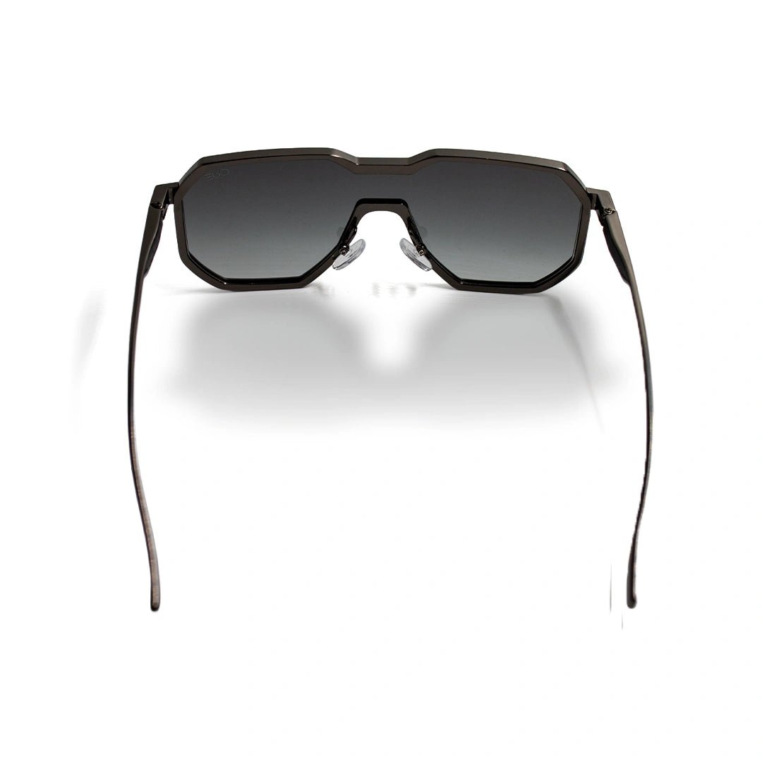 QUE KAVACH - Aviator - Que Universe