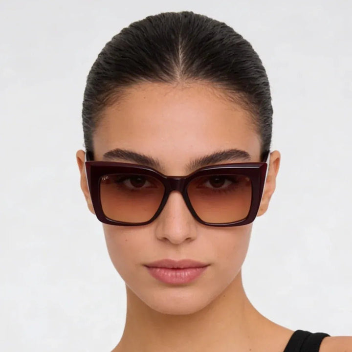 QUE MADHU - Cat-Eye - Que Universe
