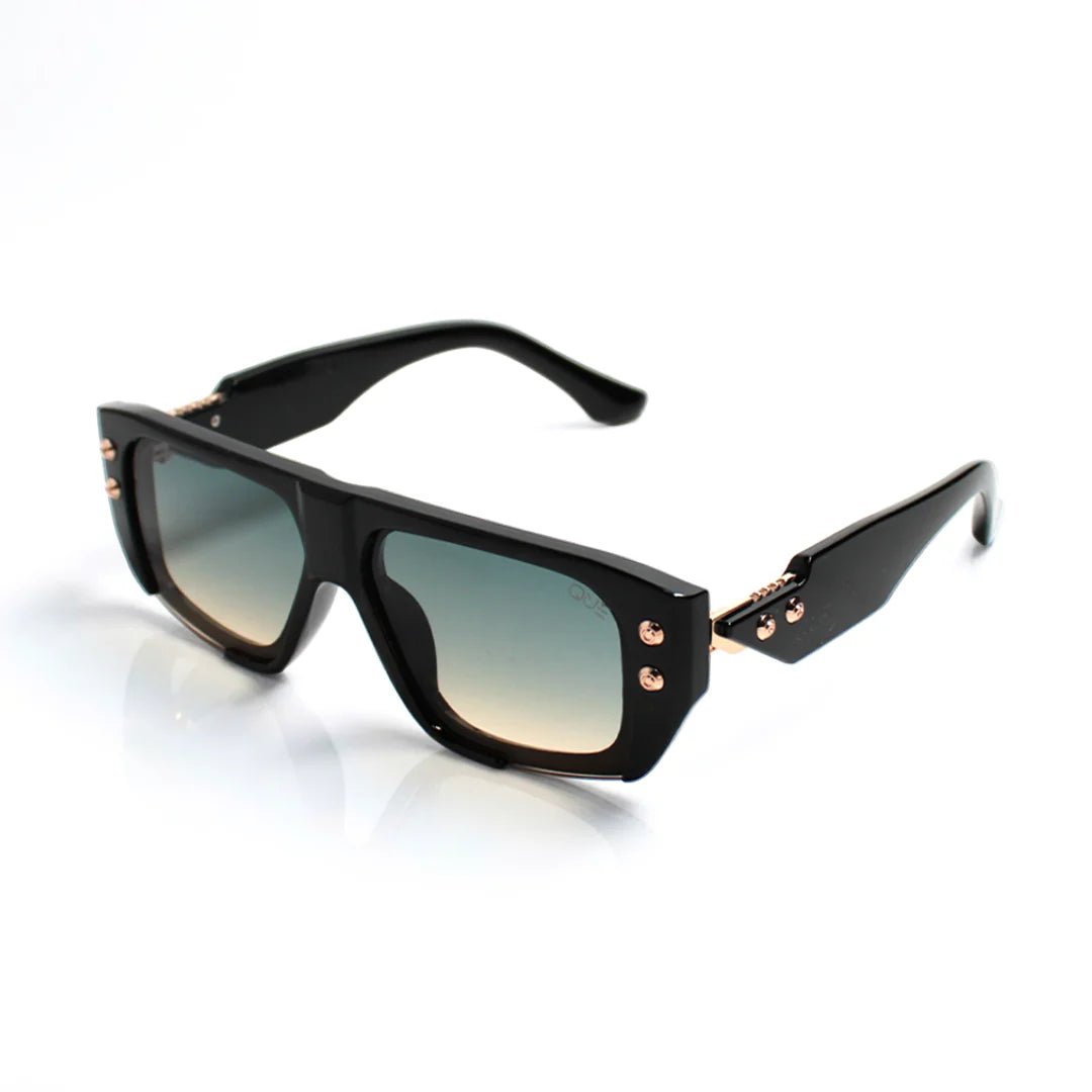 QUE MAX - MEDIUM - Wayfarer - Que Universe