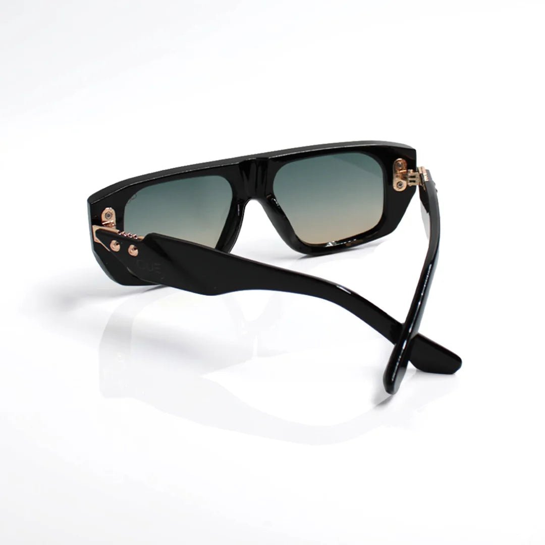 QUE MAX - MEDIUM - Wayfarer - Que Universe