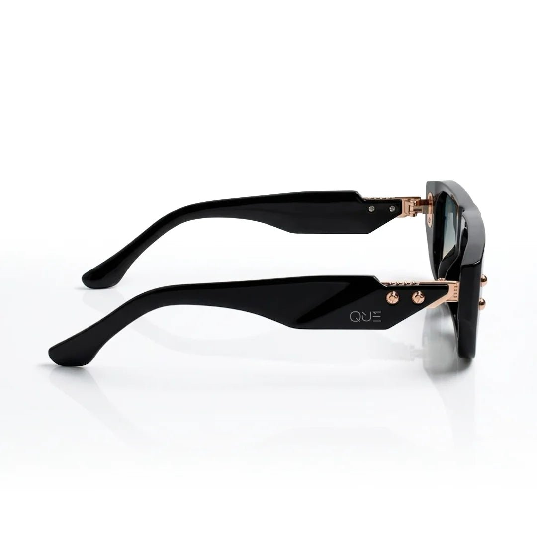 QUE MAX - MEDIUM - Wayfarer - Que Universe