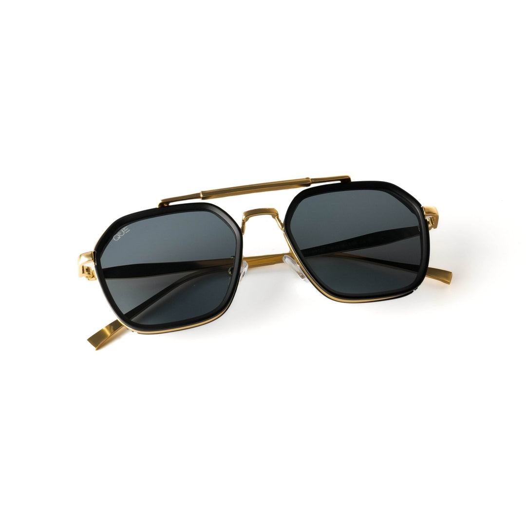QUE METAL CLUB : MEDIUM - Aviator - Que Universe